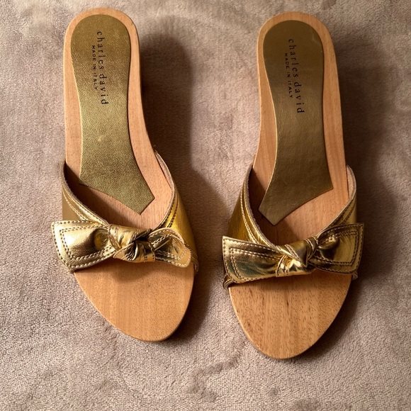 Charles David clogs/sandals gold color - Picture 1 of 8